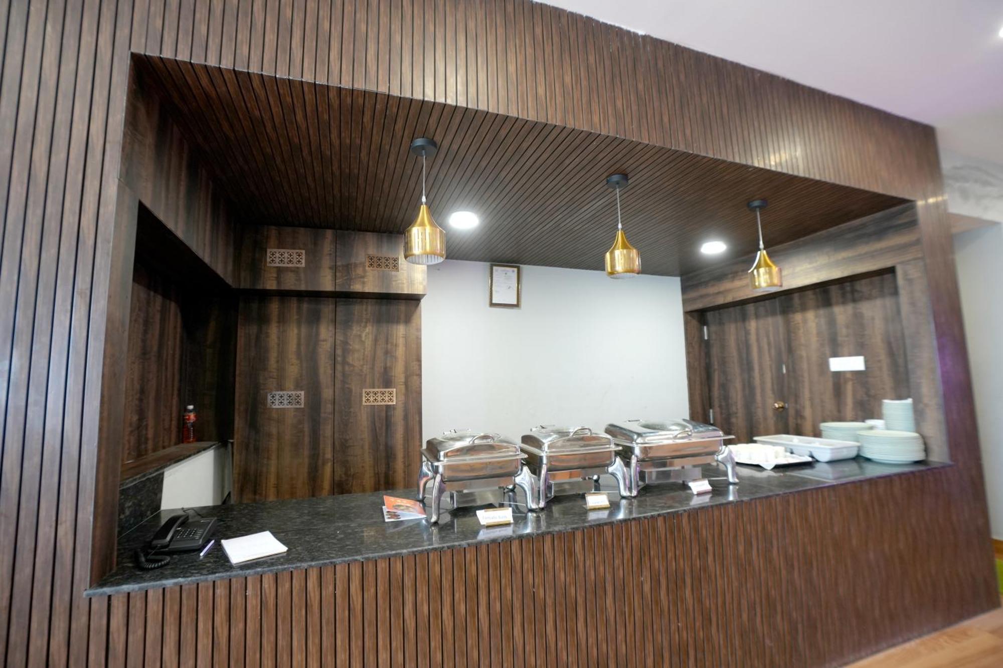 Viola Suites Hyderabad Exteriör bild