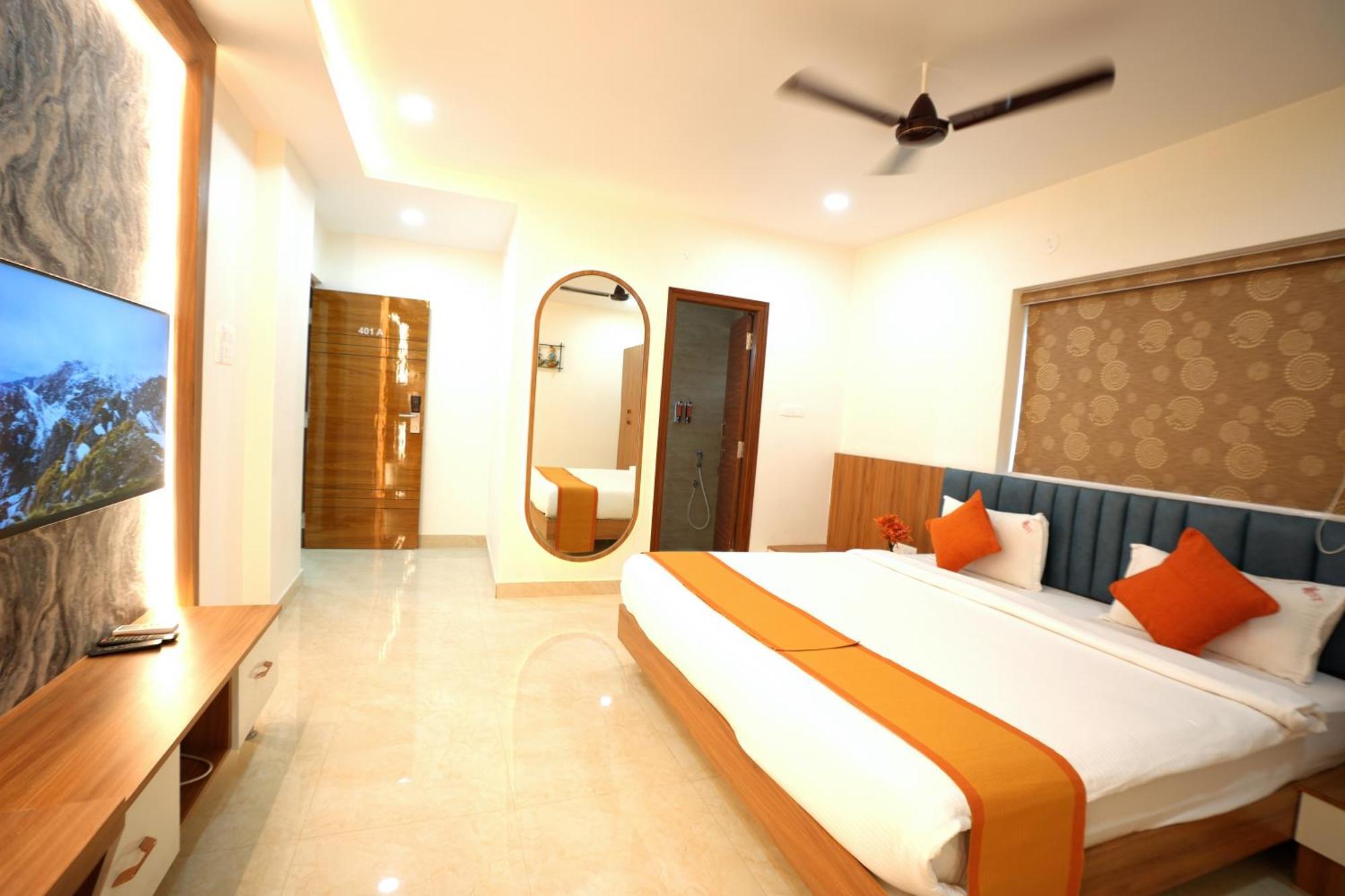 Viola Suites Hyderabad Exteriör bild