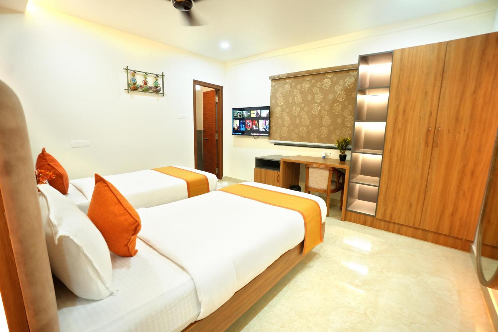 Viola Suites Hyderabad Exteriör bild