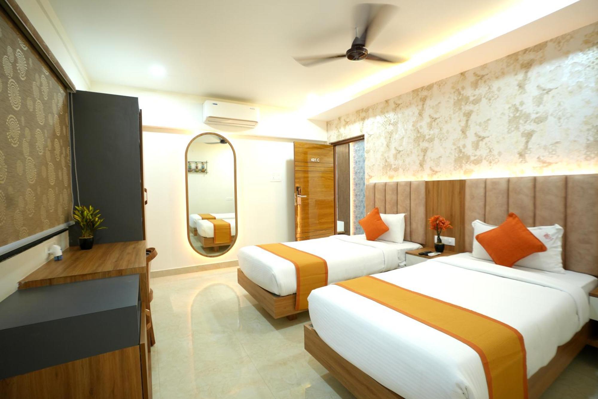 Viola Suites Hyderabad Exteriör bild