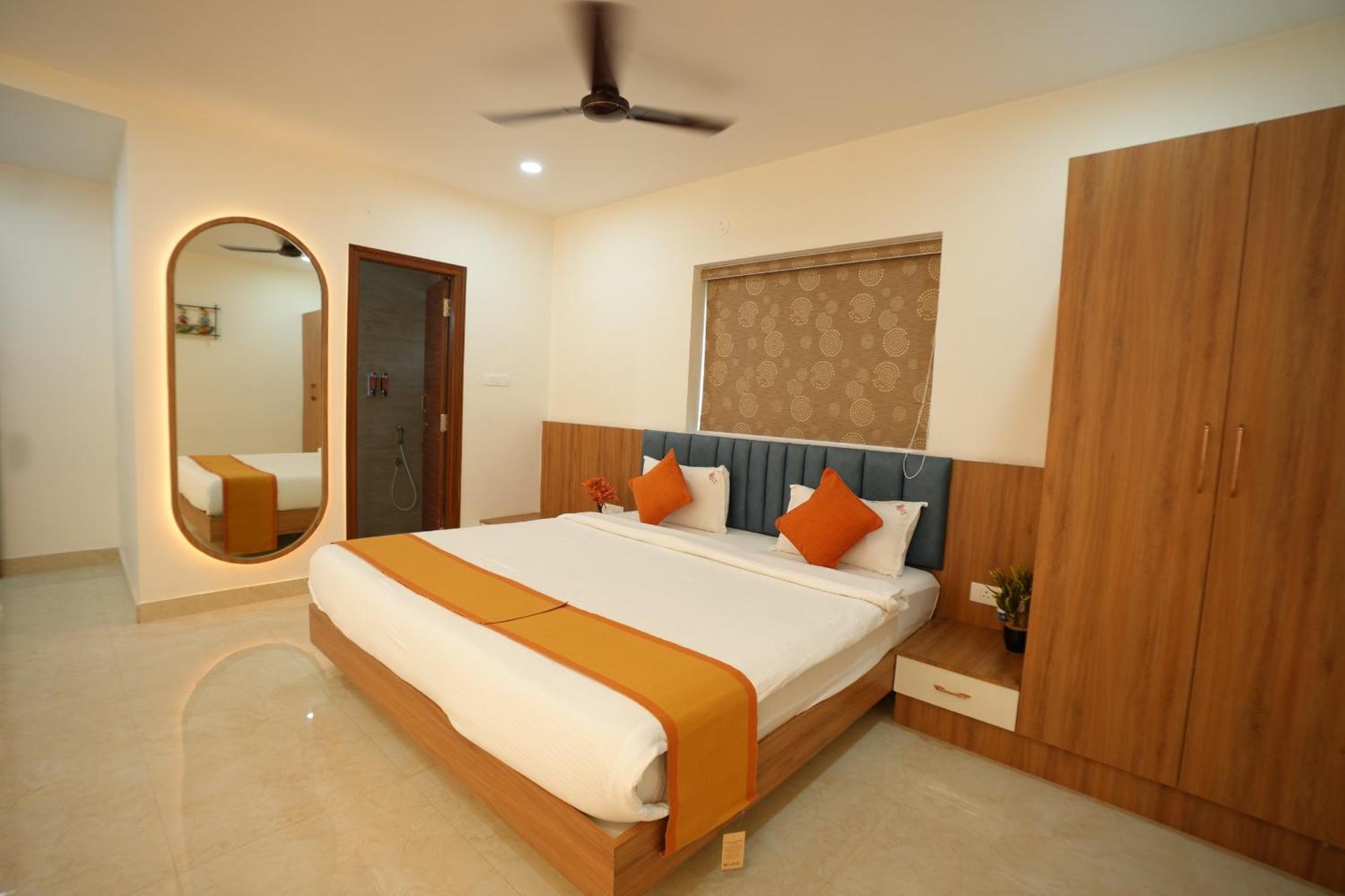 Viola Suites Hyderabad Exteriör bild
