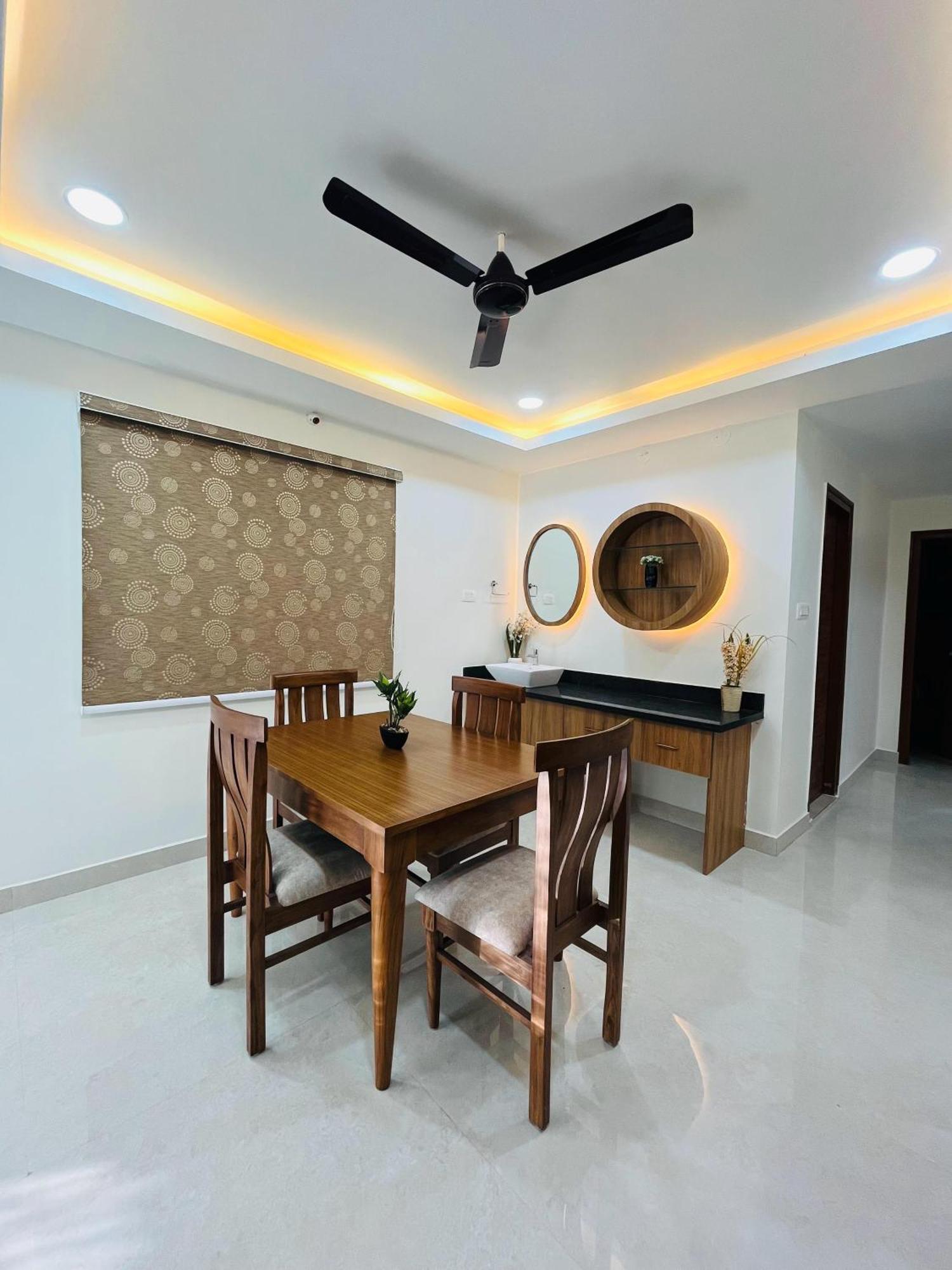 Viola Suites Hyderabad Exteriör bild